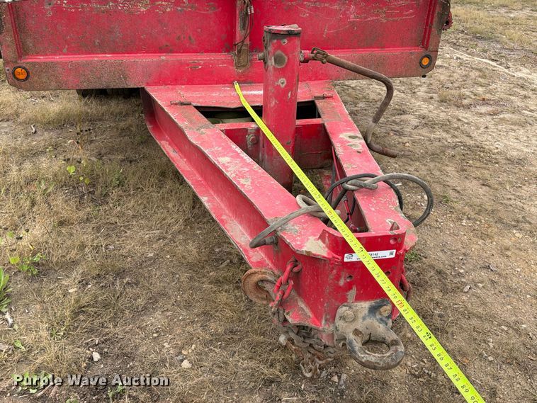 image for item FT8142 1997 Towmaster trailer