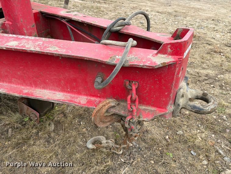 image for item FT8142 1997 Towmaster trailer