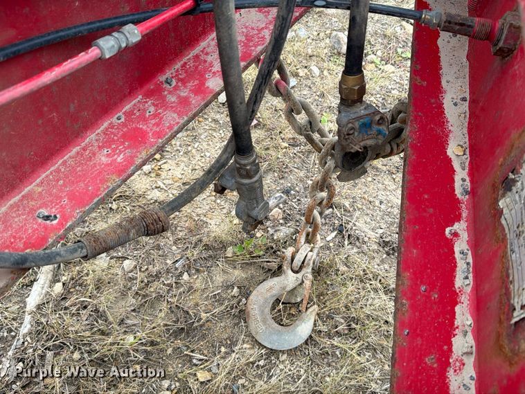 image for item FT8142 1997 Towmaster trailer