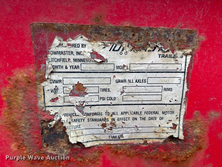 image for item FT8142 1997 Towmaster trailer