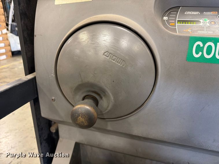 image for item FU0584 2018 Crown SP3520-30 Picker