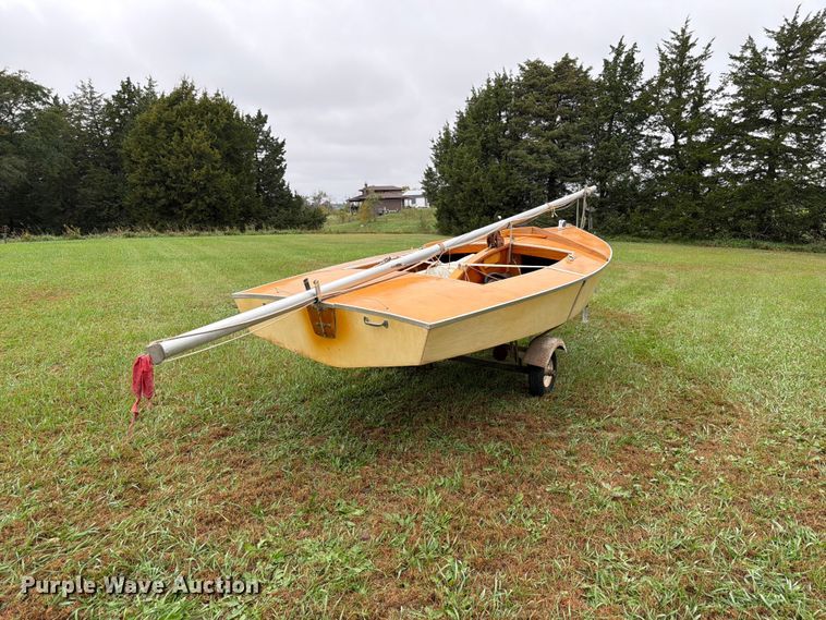image for item FU0585 Folbot  Glorious sailboat