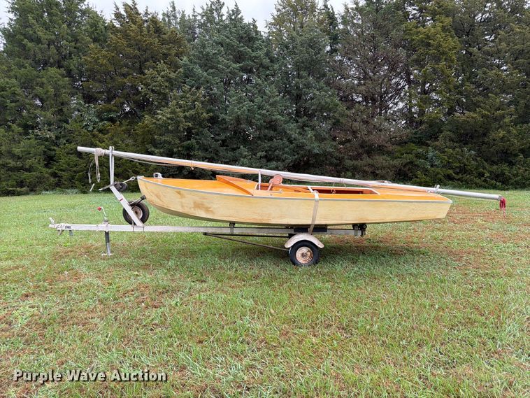 image for item FU0585 Folbot  Glorious sailboat