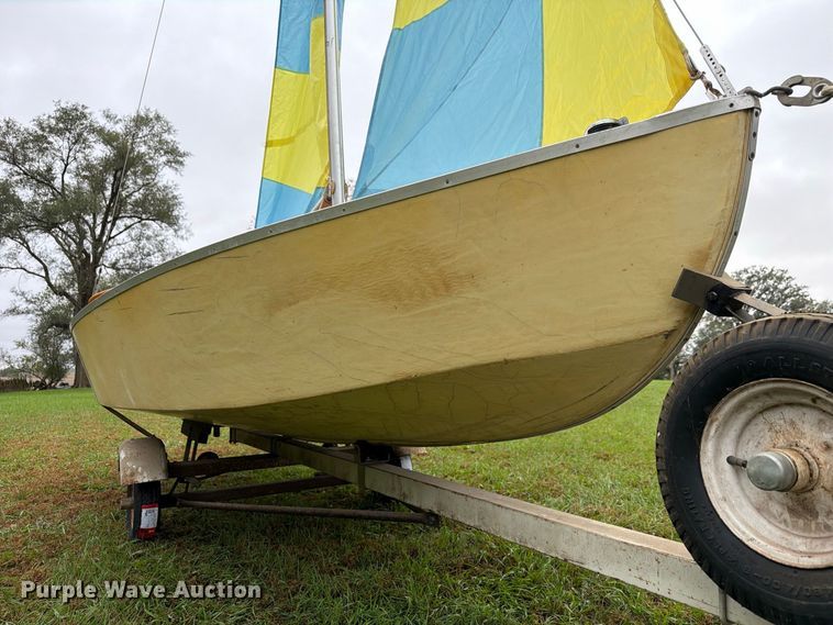 image for item FU0585 Folbot  Glorious sailboat