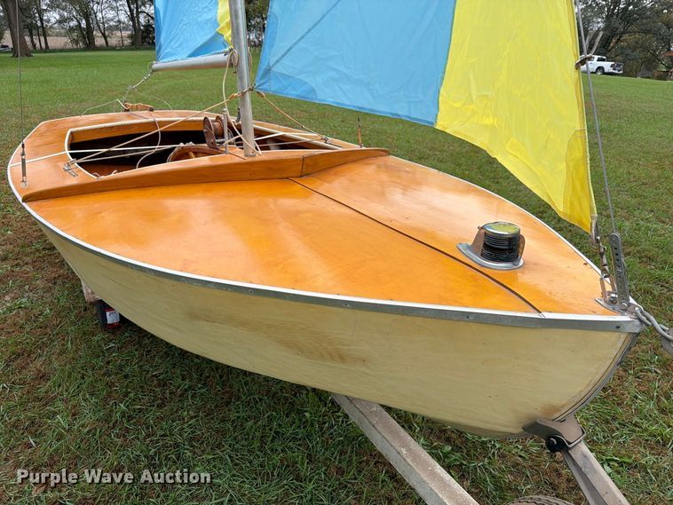image for item FU0585 Folbot  Glorious sailboat