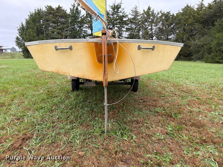 image for item FU0585 Folbot  Glorious sailboat