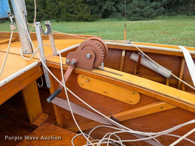 image for item FU0585 Folbot  Glorious sailboat