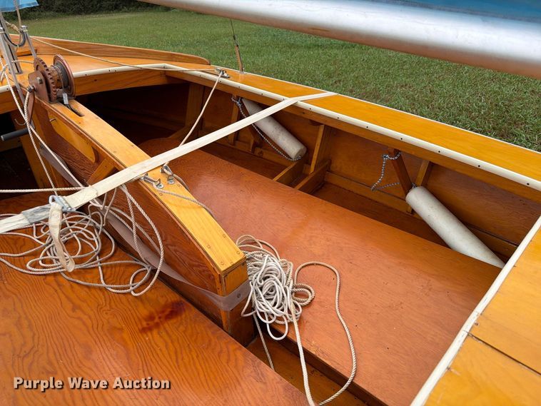 image for item FU0585 Folbot  Glorious sailboat
