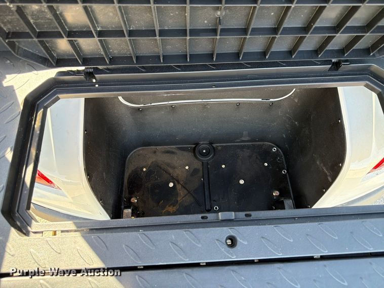 image for item FU0605 Golf cart