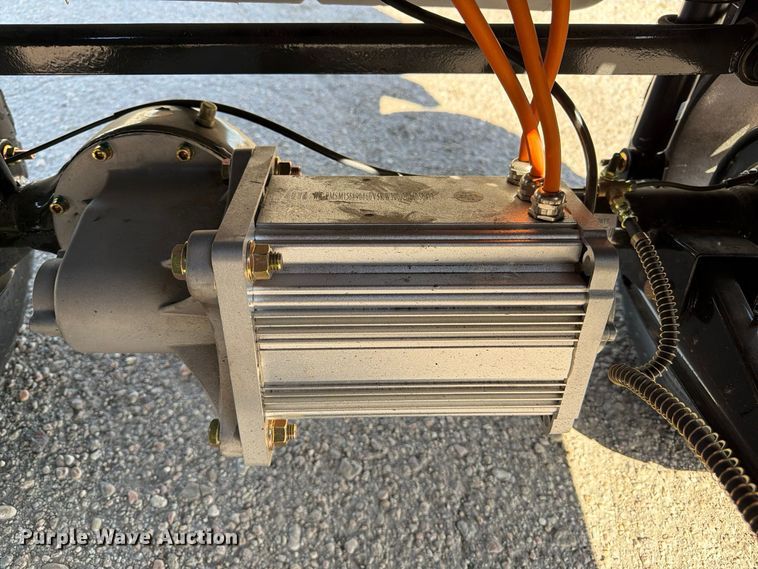 image for item FU0605 Golf cart