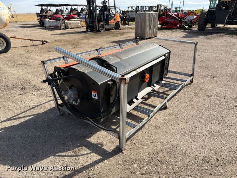 image for item FU0616 Skid steer roller