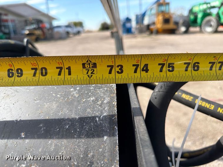 image for item FU0616 Skid steer roller