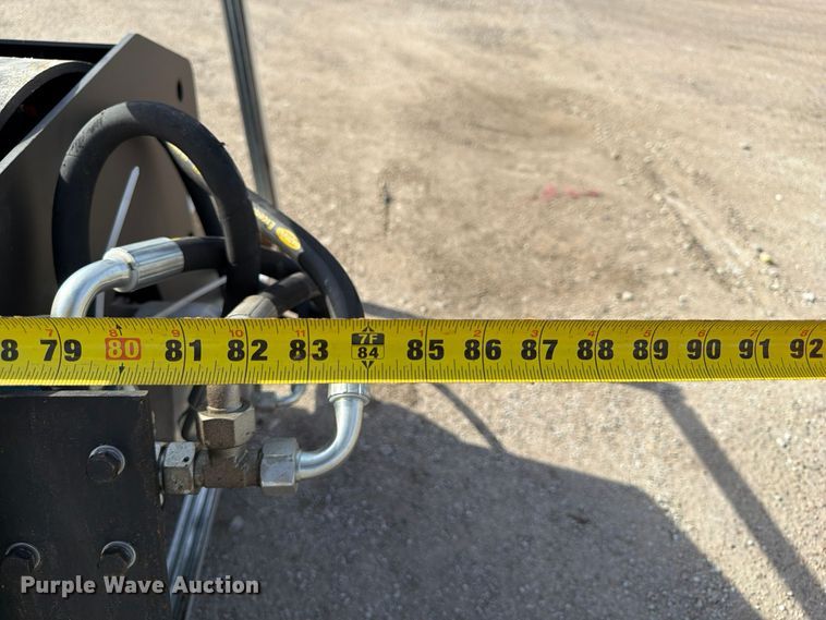 image for item FU0616 Skid steer roller