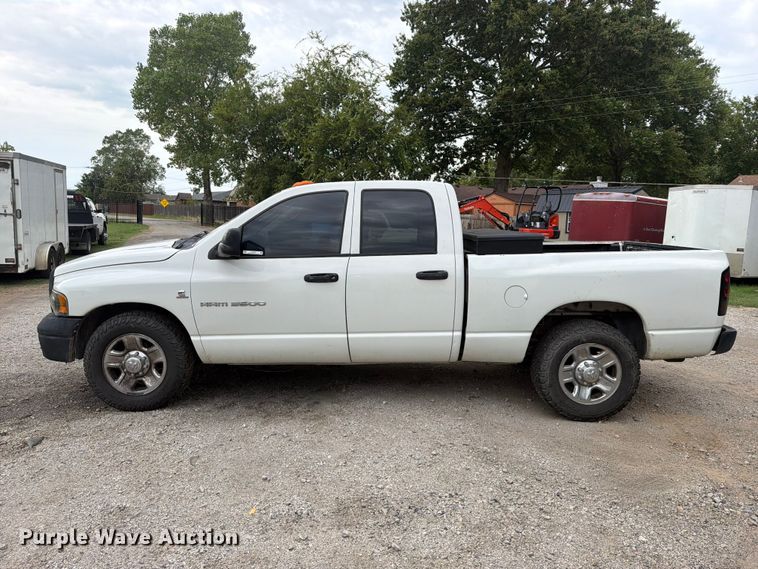image for item FU1047 2005 Dodge Ram 3500 Ext. Cab pickup truck