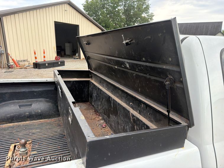image for item FU1047 2005 Dodge Ram 3500 Ext. Cab pickup truck