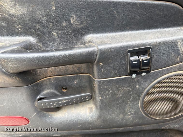 image for item FU1047 2005 Dodge Ram 3500 Ext. Cab pickup truck