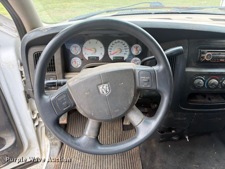 image for item FU1047 2005 Dodge Ram 3500 Ext. Cab pickup truck
