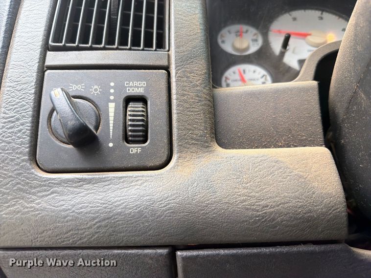 image for item FU1047 2005 Dodge Ram 3500 Ext. Cab pickup truck