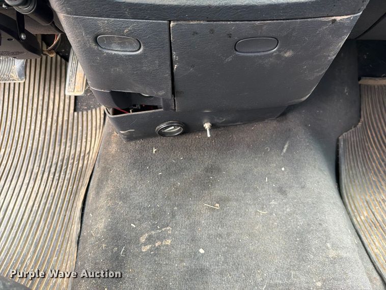 image for item FU1047 2005 Dodge Ram 3500 Ext. Cab pickup truck