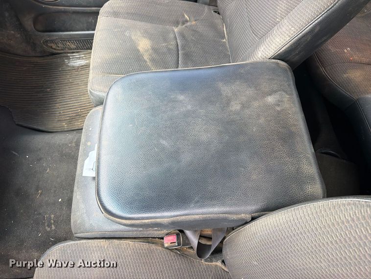 image for item FU1047 2005 Dodge Ram 3500 Ext. Cab pickup truck