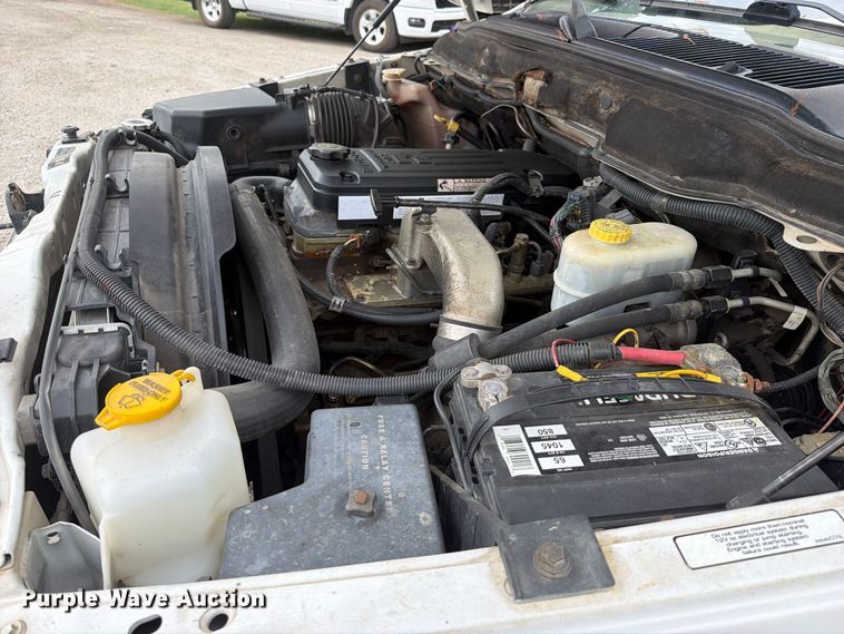 image for item FU1047 2005 Dodge Ram 3500 Ext. Cab pickup truck