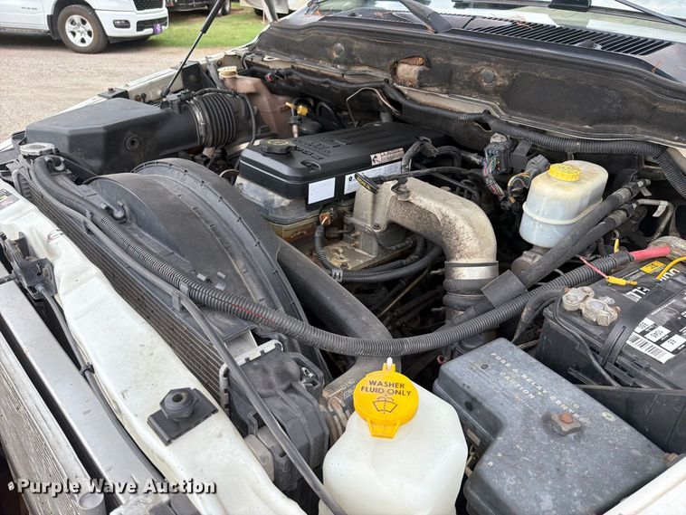 image for item FU1047 2005 Dodge Ram 3500 Ext. Cab pickup truck