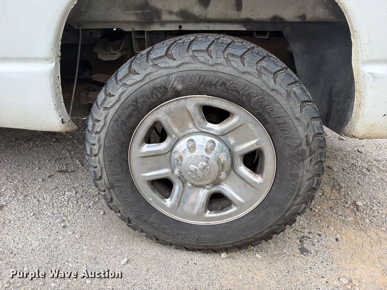 image for item FU1047 2005 Dodge Ram 3500 Ext. Cab pickup truck