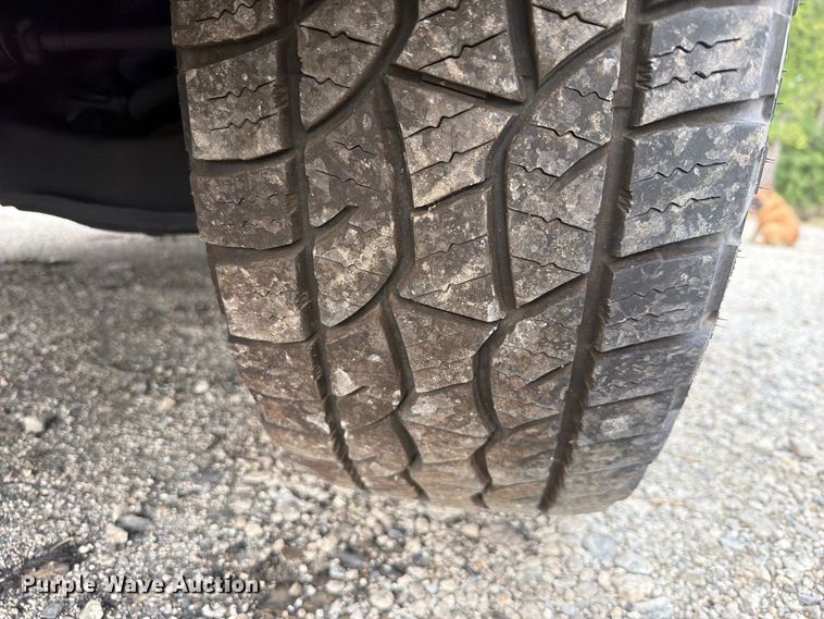 image for item FU1047 2005 Dodge Ram 3500 Ext. Cab pickup truck
