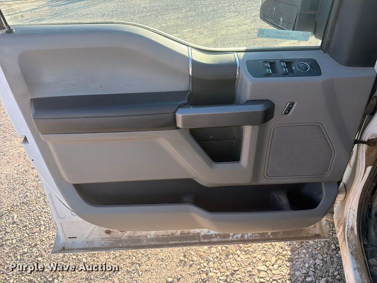 image for item FU1194 2019 Ford F150 Crew Cab pickup truck