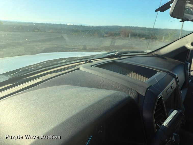 image for item FU1194 2019 Ford F150 Crew Cab pickup truck