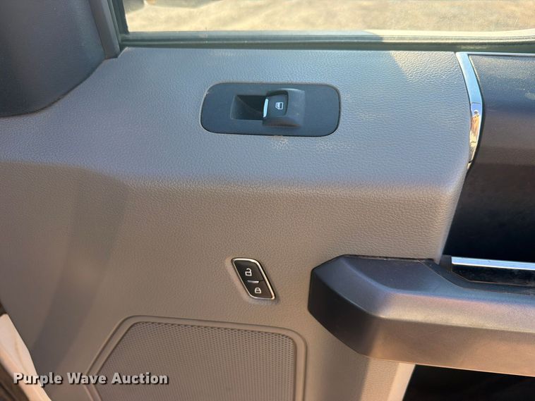 image for item FU1194 2019 Ford F150 Crew Cab pickup truck
