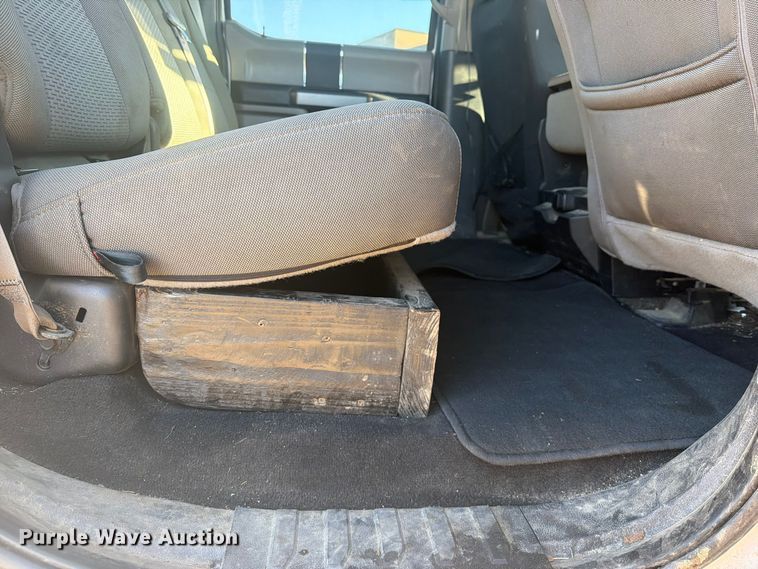 image for item FU1194 2019 Ford F150 Crew Cab pickup truck
