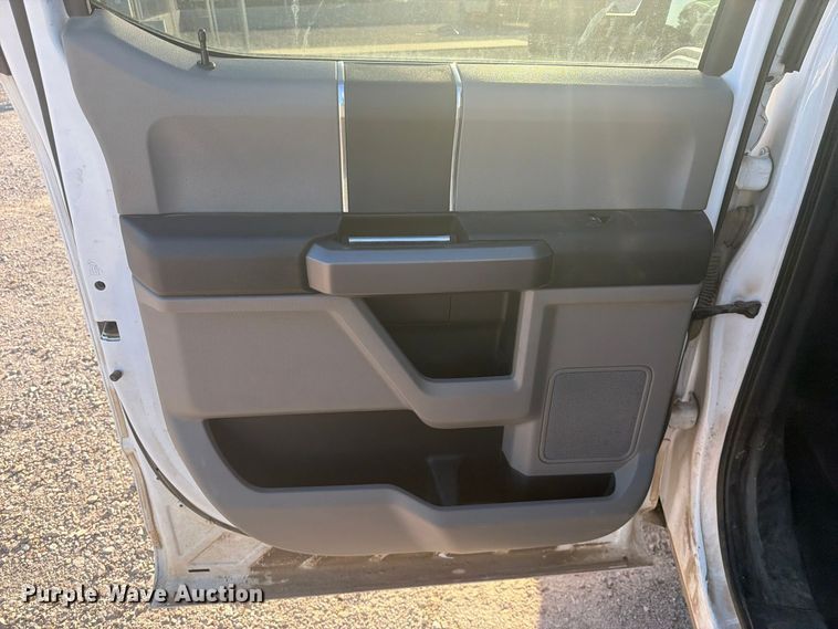 image for item FU1194 2019 Ford F150 Crew Cab pickup truck
