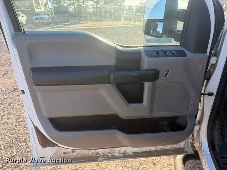 image for item FU1196 2020 Ford F250 Super Duty Ext. Cab utility bed pickup truck