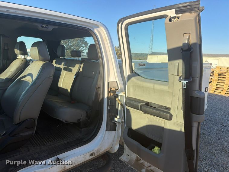 image for item FU1196 2020 Ford F250 Super Duty Ext. Cab utility bed pickup truck