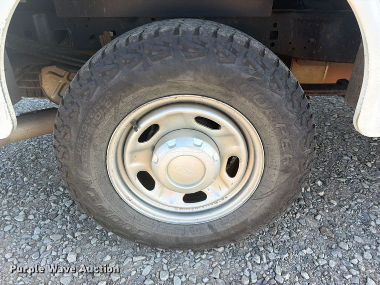 image for item FU1196 2020 Ford F250 Super Duty Ext. Cab utility bed pickup truck