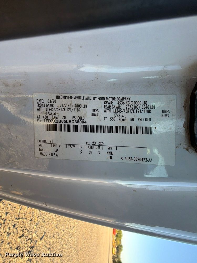 image for item FU1196 2020 Ford F250 Super Duty Ext. Cab utility bed pickup truck