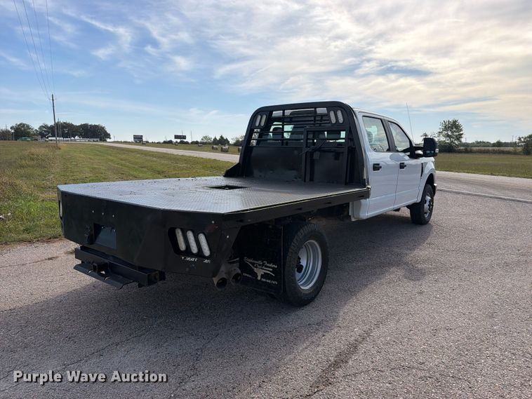 image for item FU1200 2019 Ford F350 Super Duty Crew Cab dump flatbed pickup truck