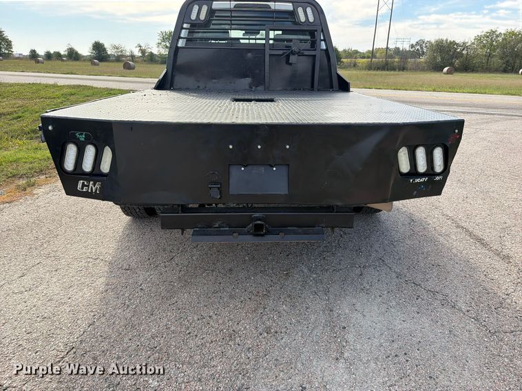 image for item FU1200 2019 Ford F350 Super Duty Crew Cab dump flatbed pickup truck