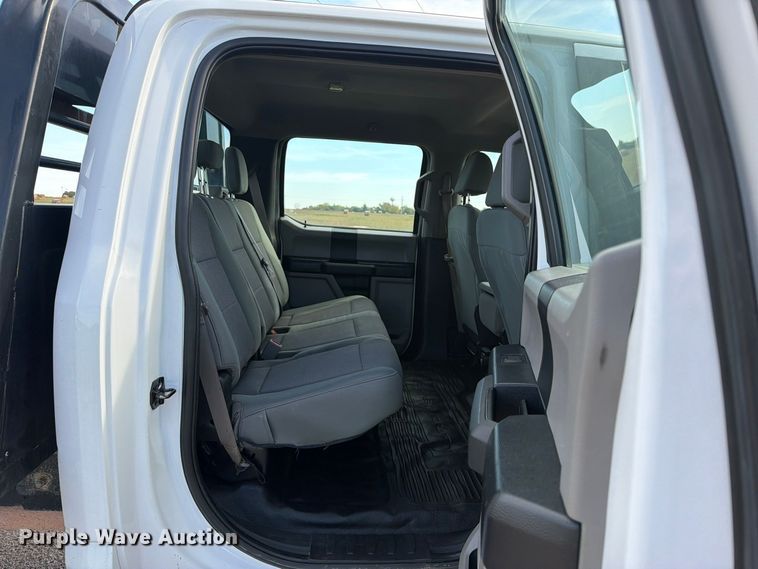 image for item FU1200 2019 Ford F350 Super Duty Crew Cab dump flatbed pickup truck