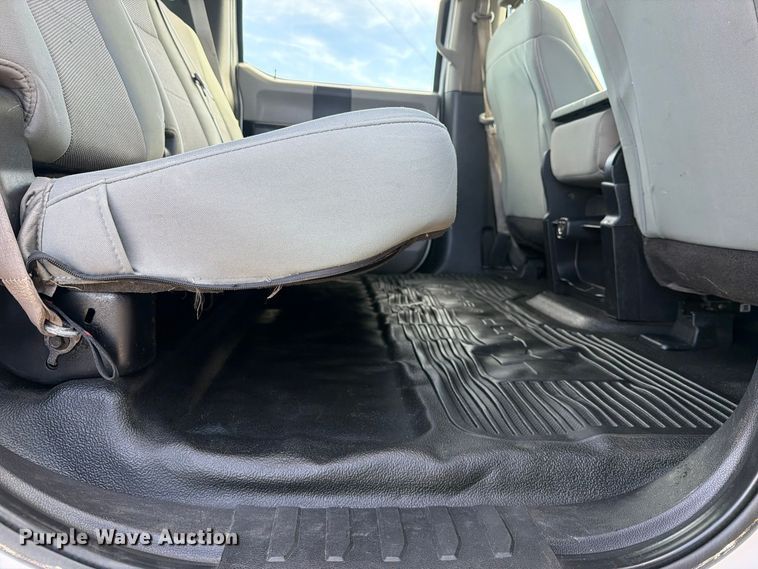 image for item FU1200 2019 Ford F350 Super Duty Crew Cab dump flatbed pickup truck