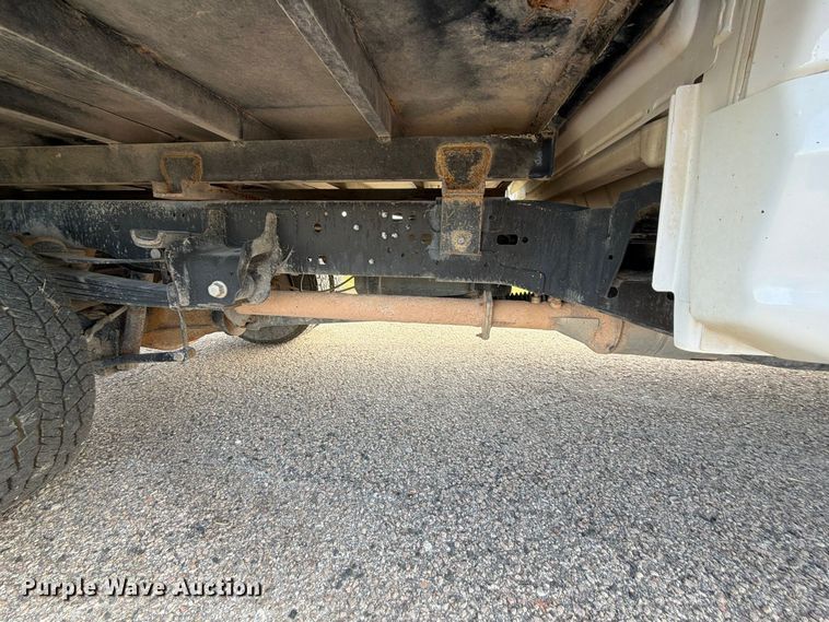 image for item FU1200 2019 Ford F350 Super Duty Crew Cab dump flatbed pickup truck