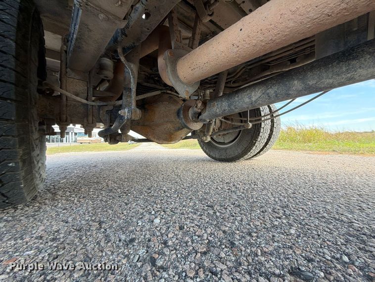 image for item FU1200 2019 Ford F350 Super Duty Crew Cab dump flatbed pickup truck