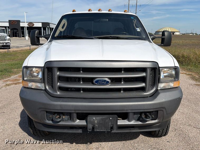 image for item FU1203 2004 Ford F450 Super Duty Crew Cab truck cab and chassis