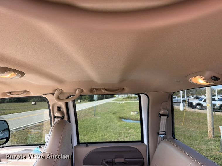 image for item FU1203 2004 Ford F450 Super Duty Crew Cab truck cab and chassis