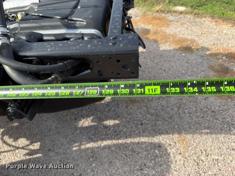 image for item FU1205 2017 Ford F550 Super Duty Ext. Cab truck cab and chassis