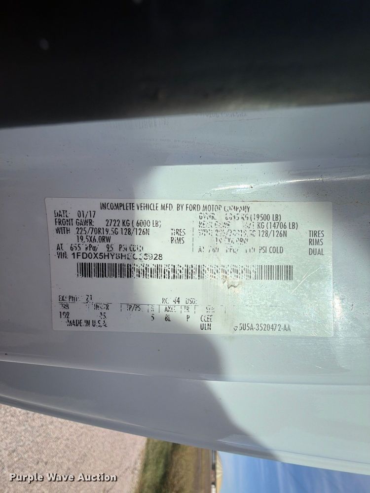 image for item FU1205 2017 Ford F550 Super Duty Ext. Cab truck cab and chassis