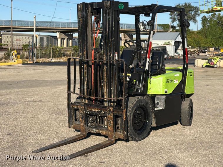 image for item FU4750 2004 Daewoo G25E-3 forklift