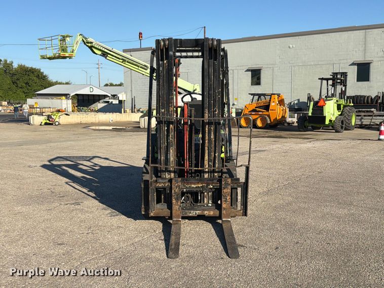 image for item FU4750 2004 Daewoo G25E-3 forklift