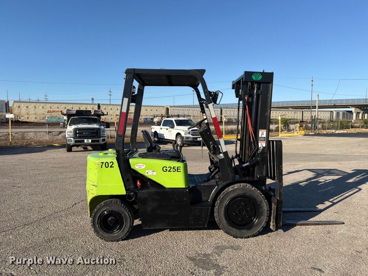image for item FU4750 2004 Daewoo G25E-3 forklift